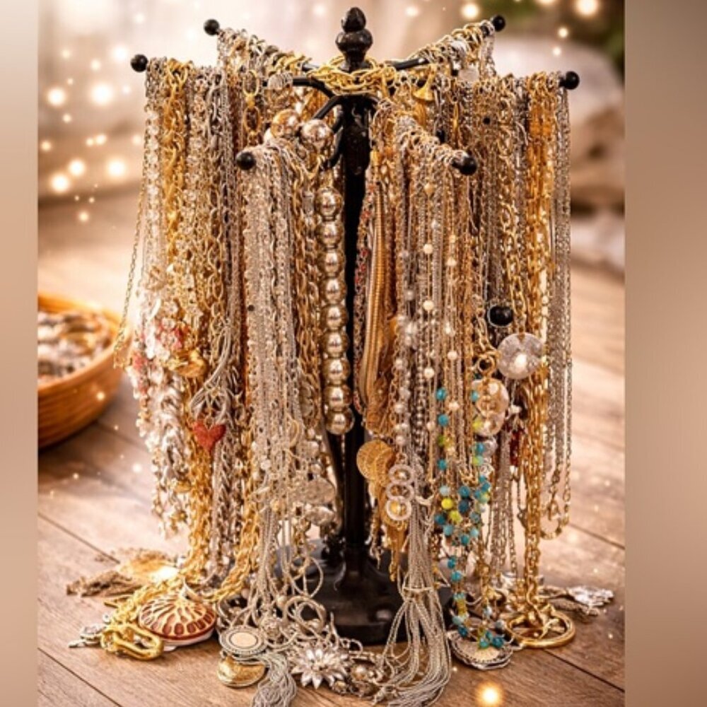 2 LB Wearable Discovery Jewelry Lot Gold Silver Tone Necklaces Bracelets Earring